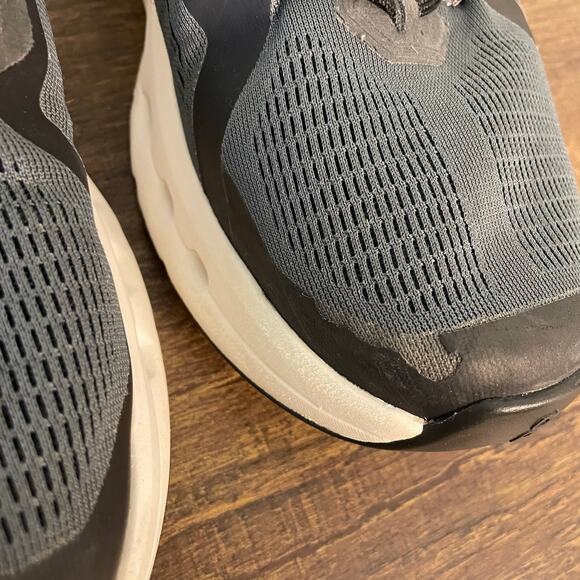 On Cloudstratus Men’s 12 Black Gray Running Shoes Road Cushion Swiss CloudTec - Picture 11 of 12